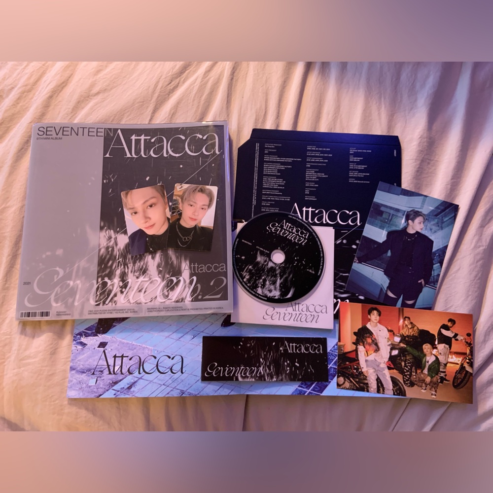 SEVENTEEN - Attacca Album (White & Black)